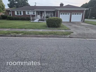 Room for rent in Norfolk, VA $800, house