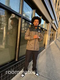 Roommate looking Seattle, WA, $1100