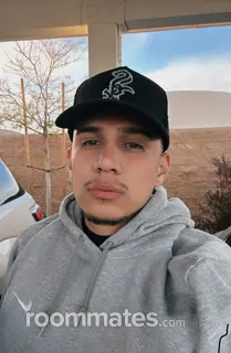 Roommate looking Victorville, CA, $2000
