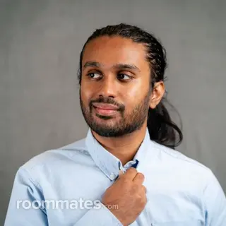 Roommate looking Chicago, IL, $1600