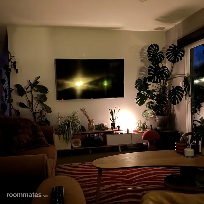 Room for rent in Thousand Oaks, CA $1400, house