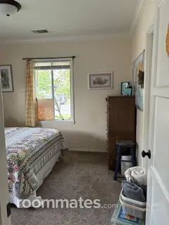 Room for rent in Long Beach, CA $1000, house