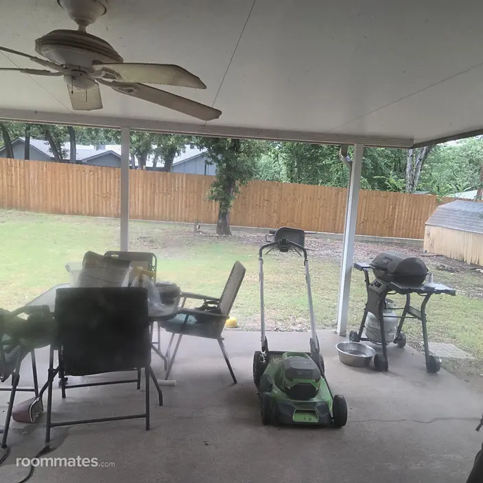 Room for rent in Azle, TX $800, house