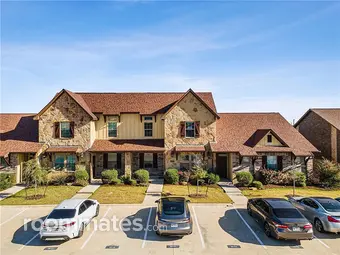 Room for rent in College Station, TX $800, townhouse