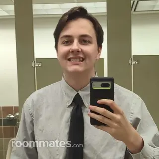 Roommate looking Omaha, NE, $800