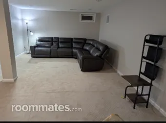 Room for rent in Gainesville, VA $1000, house