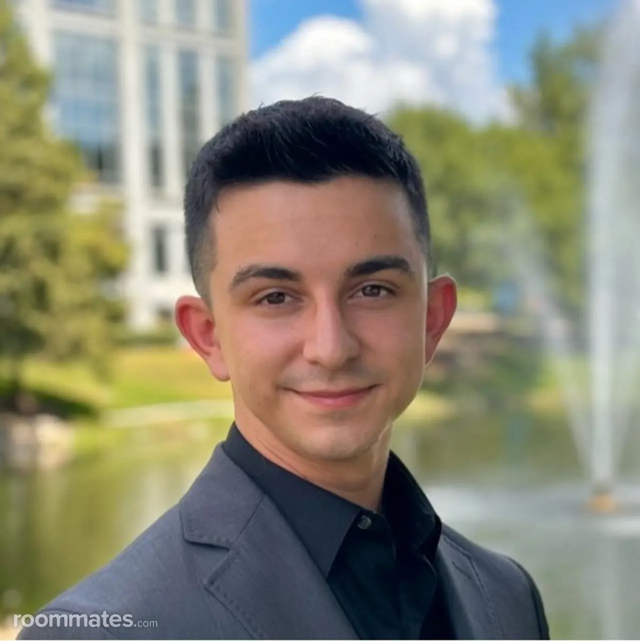 Profile photo 4 of 4