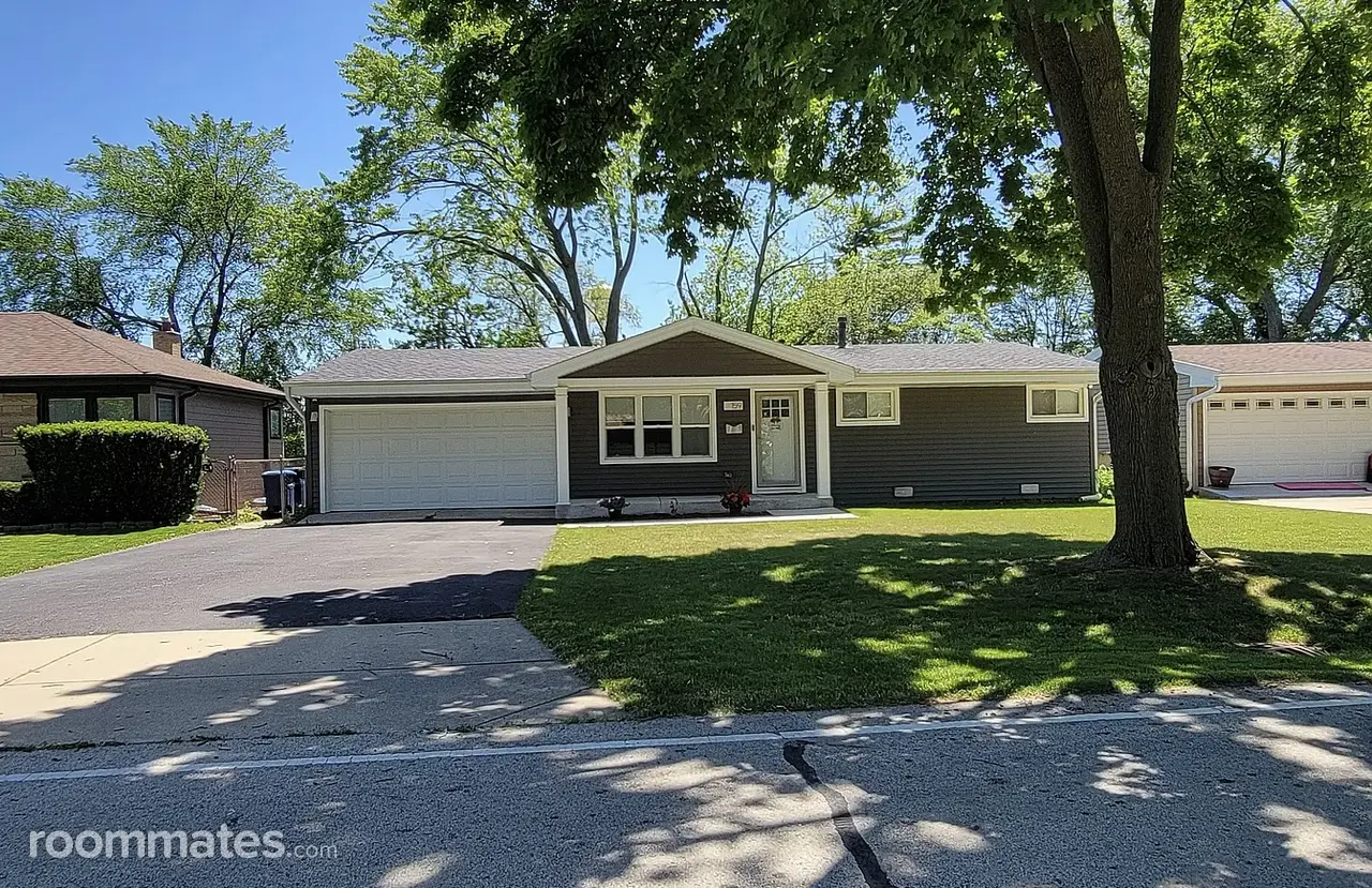Room for rent in Des Plaines, IL $1200, house