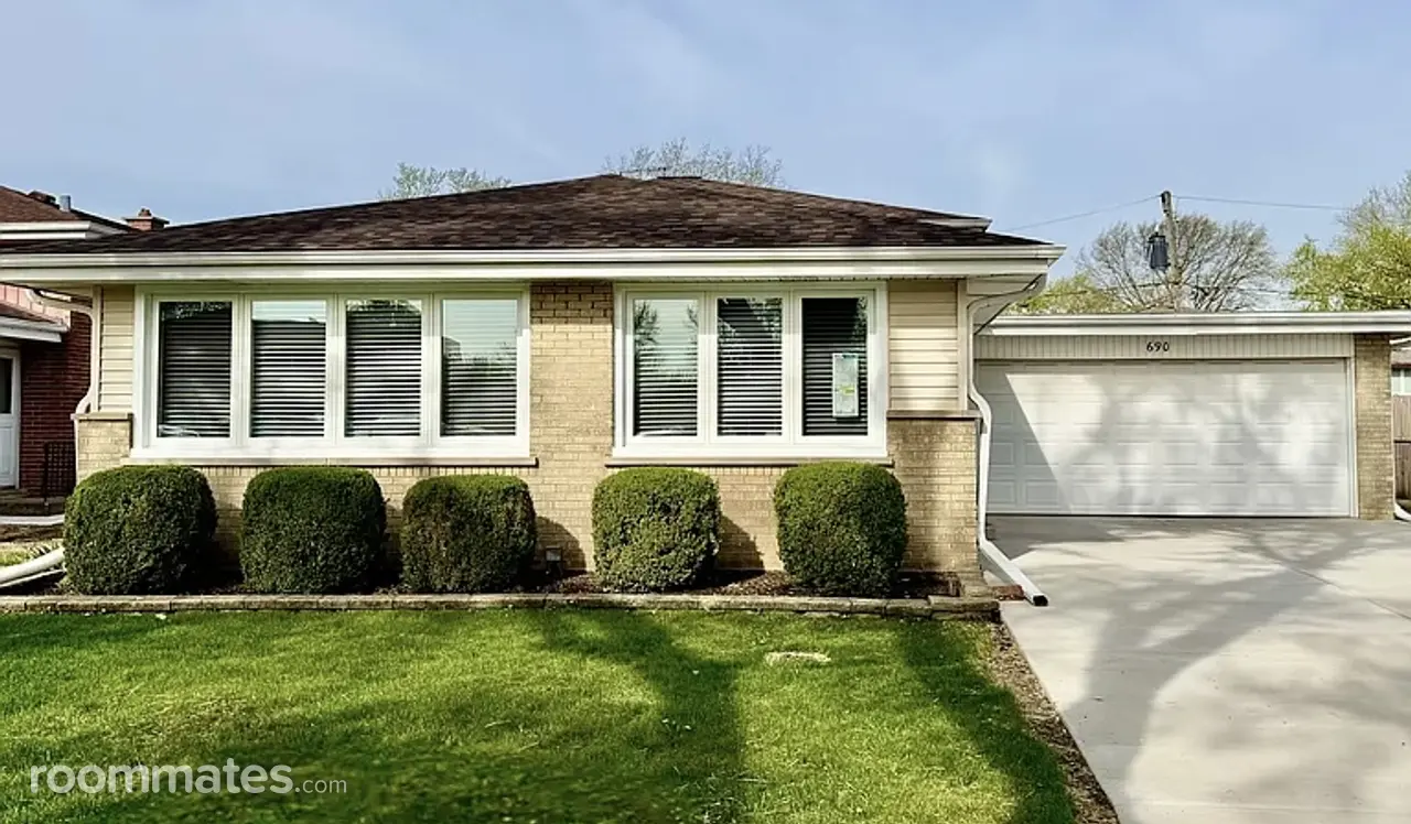 Room for rent in Des Plaines, IL $1200, house