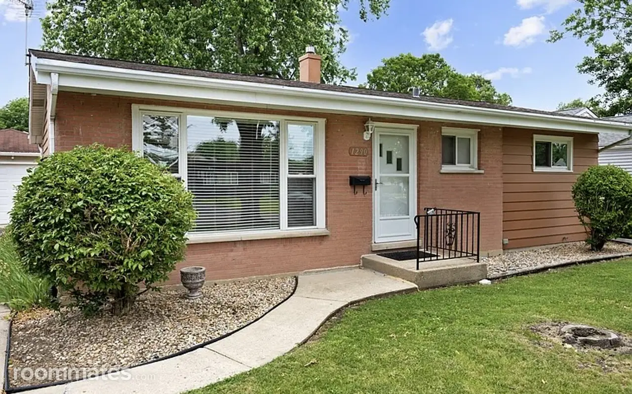 Room for rent in Des Plaines, IL $1150, house