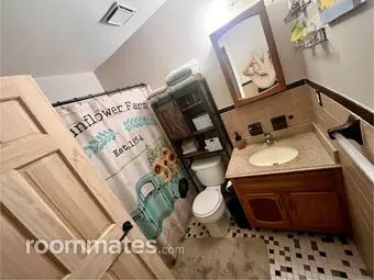 Room for rent in Mays Landing, NJ $1200, house