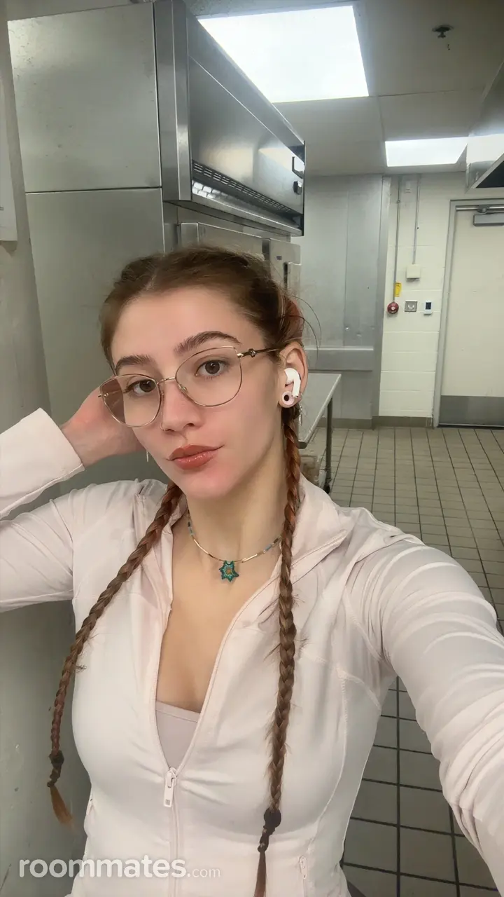 Profile photo 4 of 4
