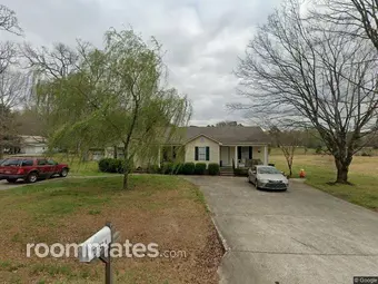 Room for rent in Elkmont, AL $300, house