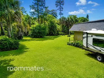 Room for rent in West Palm Beach, FL $1300, house