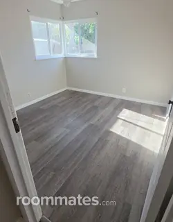 Room for rent in Fresno, CA $700, house