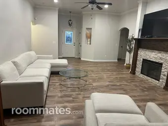 Room for rent in Edmond, OK $500, house
