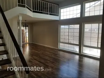 Room for rent in Riverside, CA $2000, house