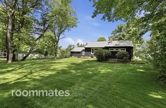 Room for rent in South Hadley, MA $1000, house