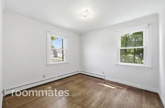 Room for rent in South Hadley, MA $1000, house