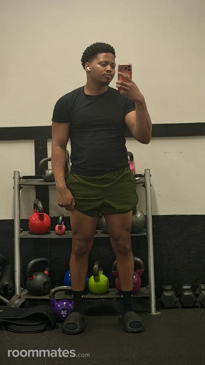 Profile photo 2 of 4