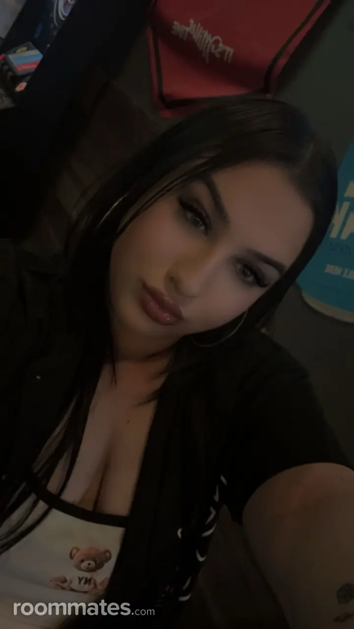 Profile photo 2 of 4