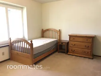 Room for rent in Roseville, CA $800, house