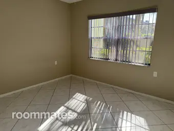 Room for rent in Coconut Creek, FL $1000, condo