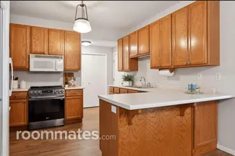 Room for rent in Chaska, MN $1000, townhouse