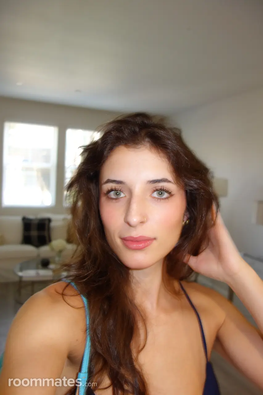 Profile photo 11 of 11