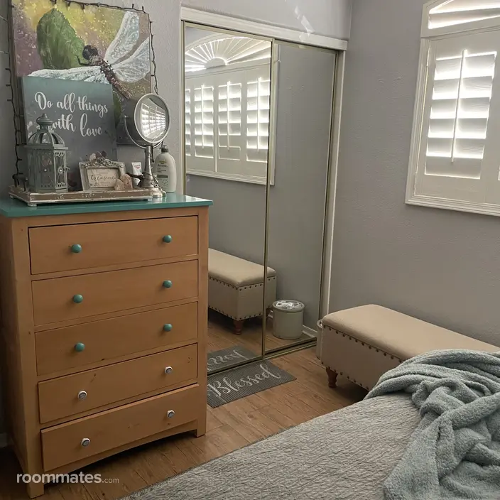 Room for rent in Glendale, AZ $800, house