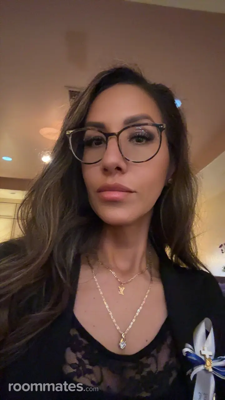 Profile photo 6 of 6