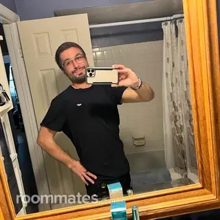 Roommate looking Norfolk, VA, $700