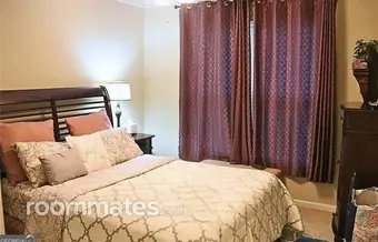 Room for rent in Brookhaven, GA $1500, condo
