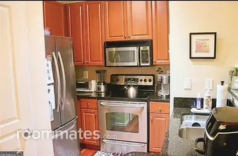 Room for rent in Brookhaven, GA $1500, condo