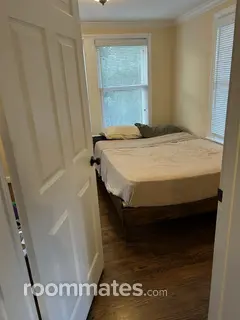 Room for rent in Bethesda, MD $2000, house