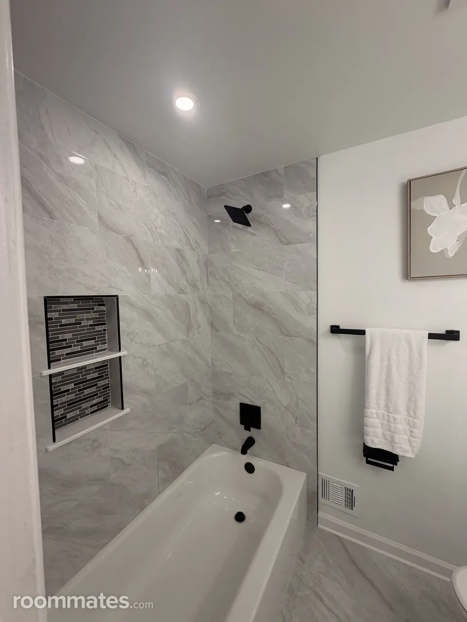 Profile photo 7 of 9