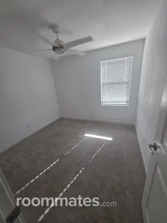 Room for rent in Waddell, AZ $900, house