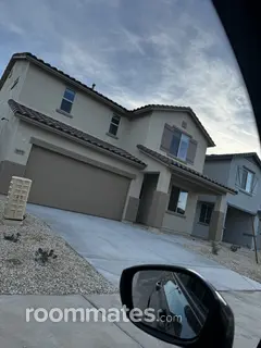 Room for rent in Waddell, AZ $800, house