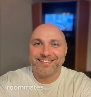 Roommate looking Parma, OH, $1100