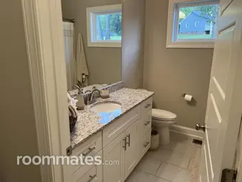 Room for rent in Denver, NC $900, house