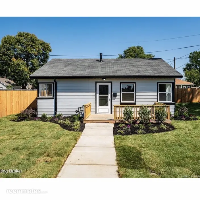 Room for rent in Clarksville, IN $600, house