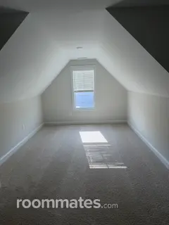 Room for rent in Raeford, NC $900, house