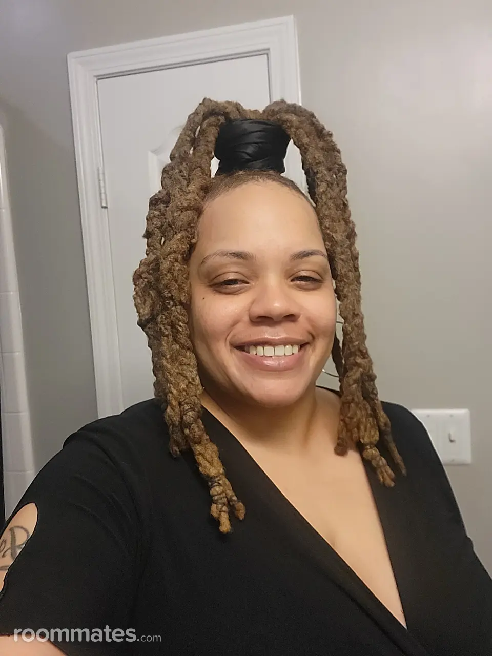 Profile photo 4 of 4