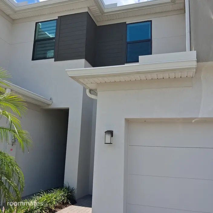 Room for rent in Port St. Lucie, FL $1200, townhouse