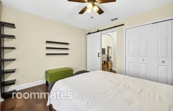 Room for rent in Tampa, FL $1100, house