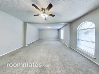 Room for rent in Cedar Hill, TX $700, house