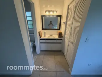 Room for rent in Palm Coast, FL $900, house