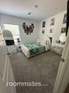 Room for rent in Henderson, NV $850, townhouse