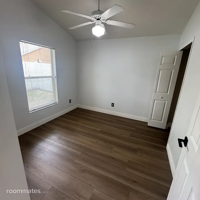 Room for rent in Orlando, FL $900, house