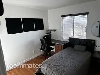 Room for rent in Fontana, CA $800, house